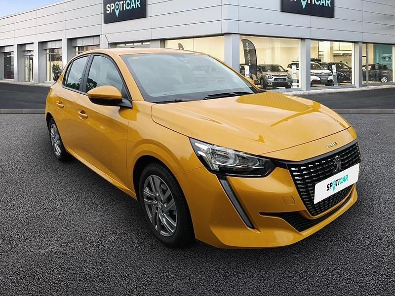 Usado Peugeot 208 Active 100 CV (73 kW) 2020 Dorado Utilitario