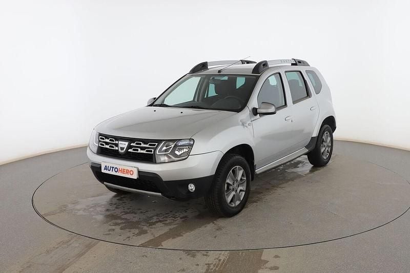 Gris Usado 2015 Dacia Duster Lauréate SUV | 12.699 € (Precio justo) - Imagen 1/3