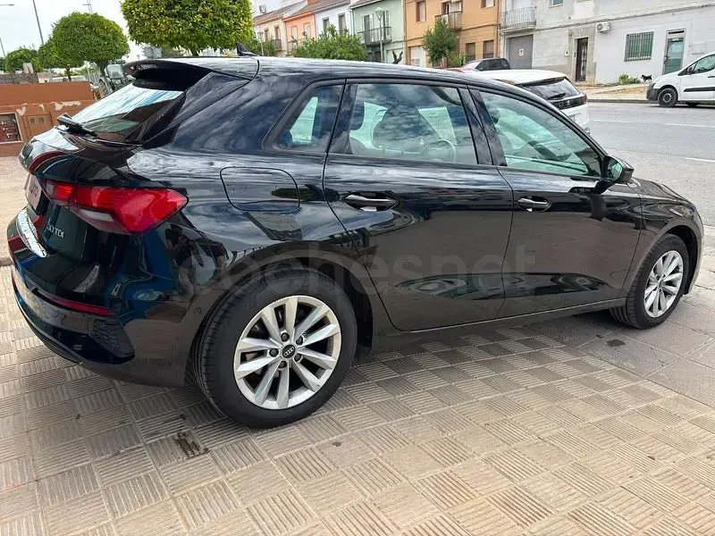 Usado Audi A3 Advanced Plus 116 CV (85 kW) 2022 Negro Berlina