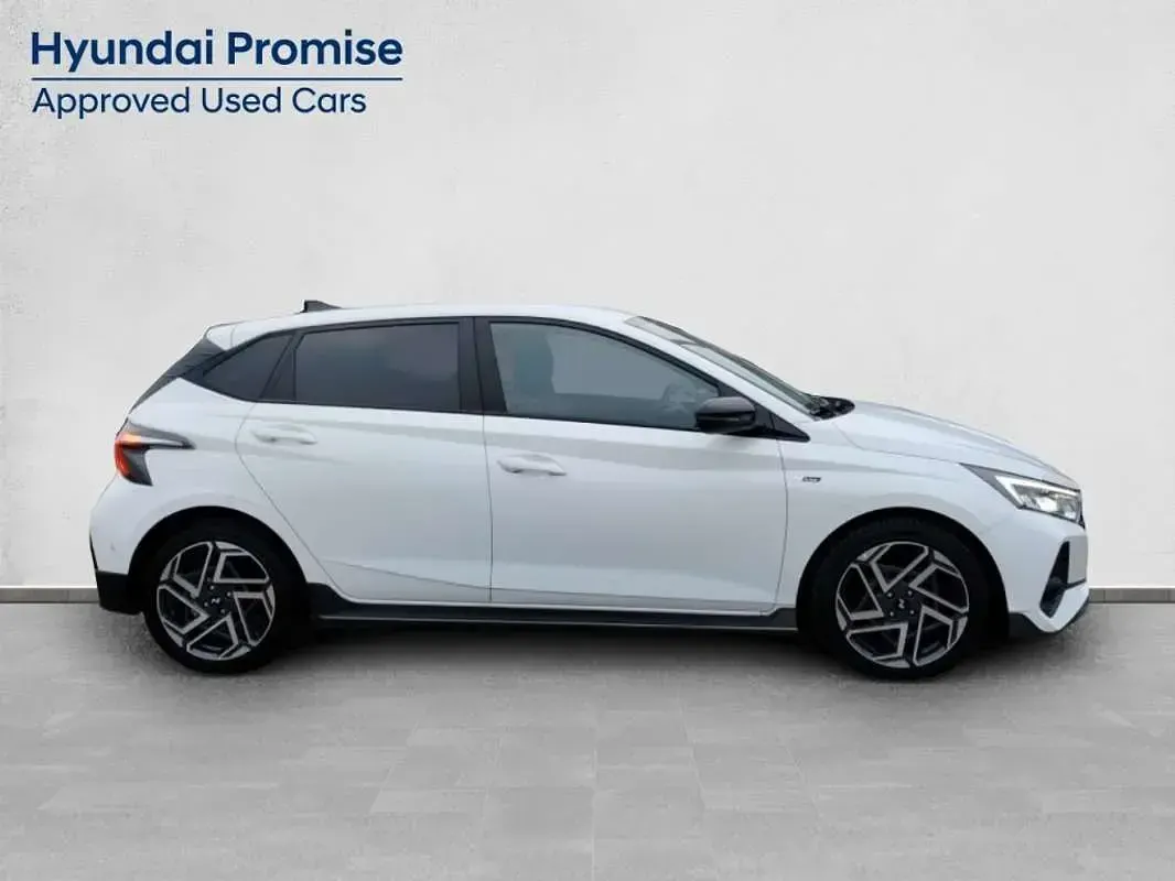 Usado Hyundai i20 N Line 80 CV (58 kW) 2024 Blanco Utilitario