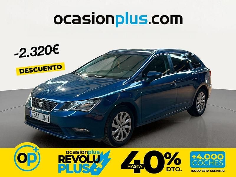 Usado Seat Leon Style 110 CV (80 kW) 2016 Azul Familiar