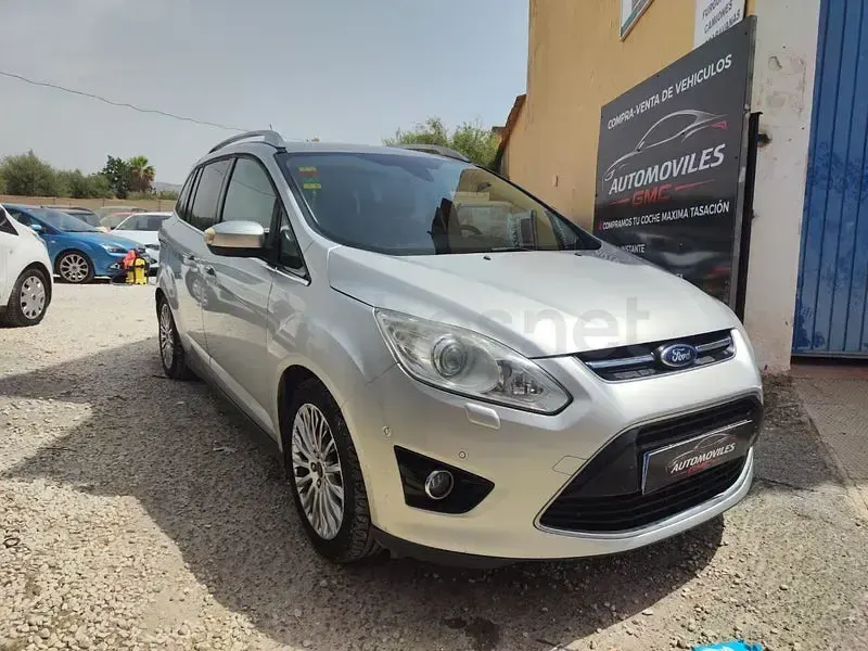Usado Ford Grand C-Max 125 CV (91 kW) 2013 Blanco Monovolumen