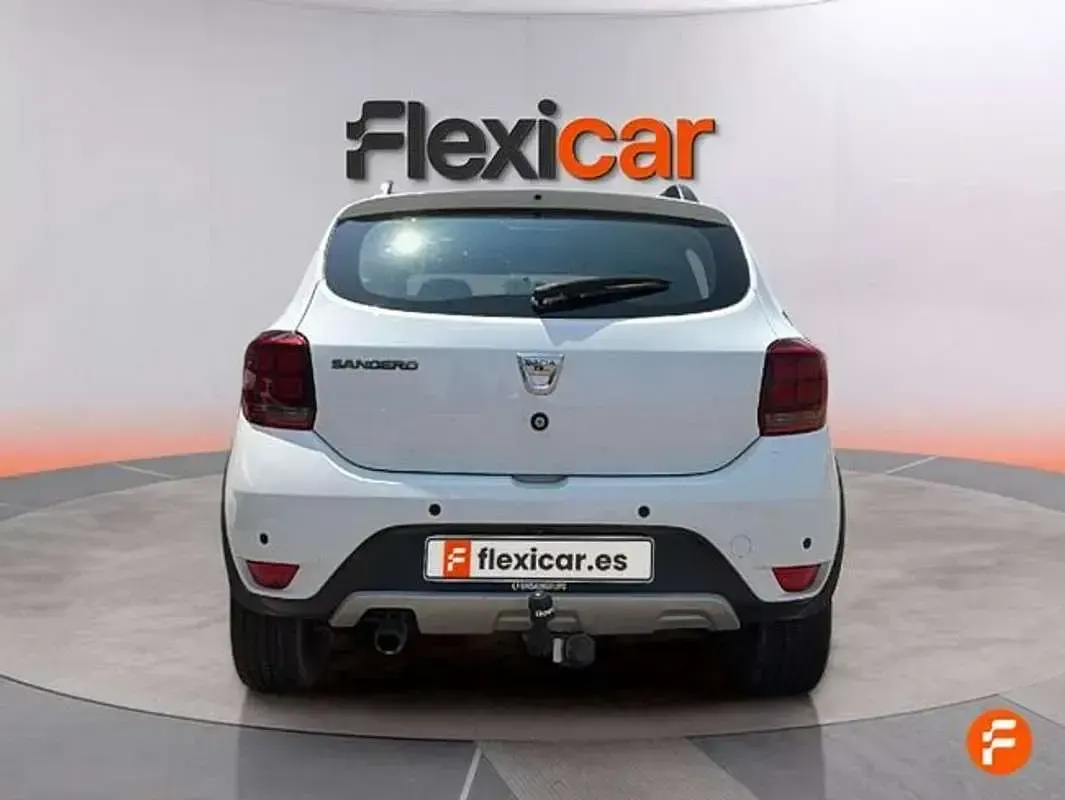 Usado Dacia Sandero 90 CV (66 kW) 2020 Blanco Berlina