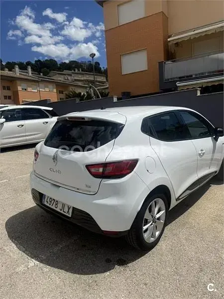 Usado Renault Clio IV LIMITED 90 CV (66 kW) 2016 Blanco Berlina
