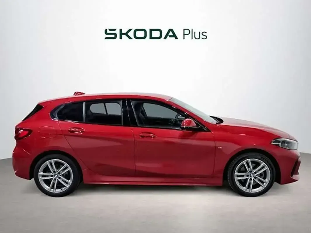 Usado BMW 116 Comfort Edition 116 CV (85 kW) 2022 Rojo Utilitario