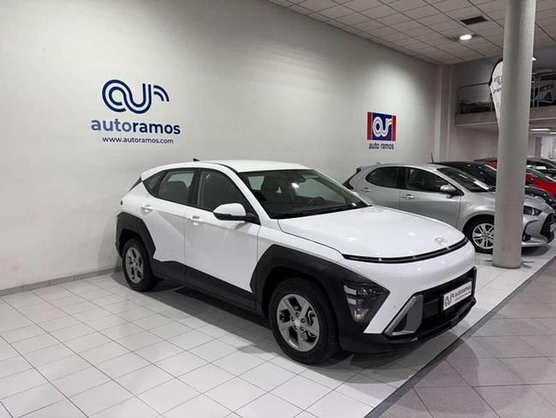 Usado Hyundai Kona 101 CV (74 kW) 2025 Blanco SUV
