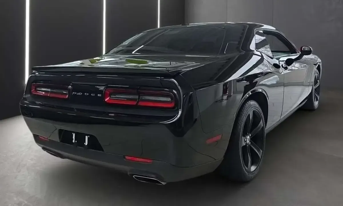 Usado Dodge Challenger 374 CV (275 kW) 2017 Negro Coupe