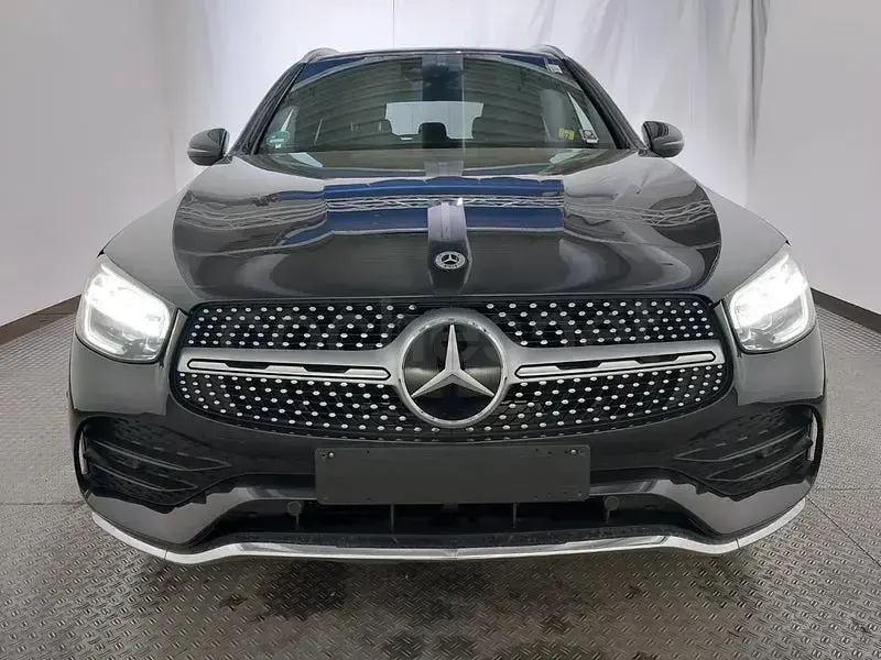 Usado Mercedes GLC300e 306 CV (225 kW) 2021 Gris / plata SUV