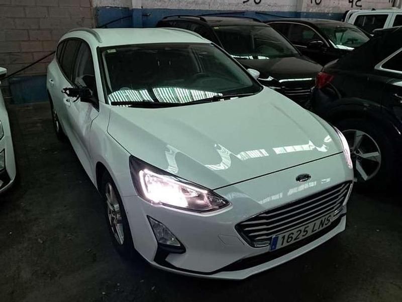 Usado Ford Focus Trend+ 120 CV (88 kW) 2021 Blanco Utilitario