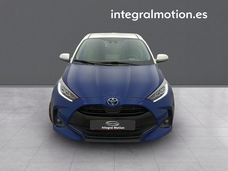 Usado Toyota Yaris Edition 125 CV (91 kW) 2021 Azul Berlina