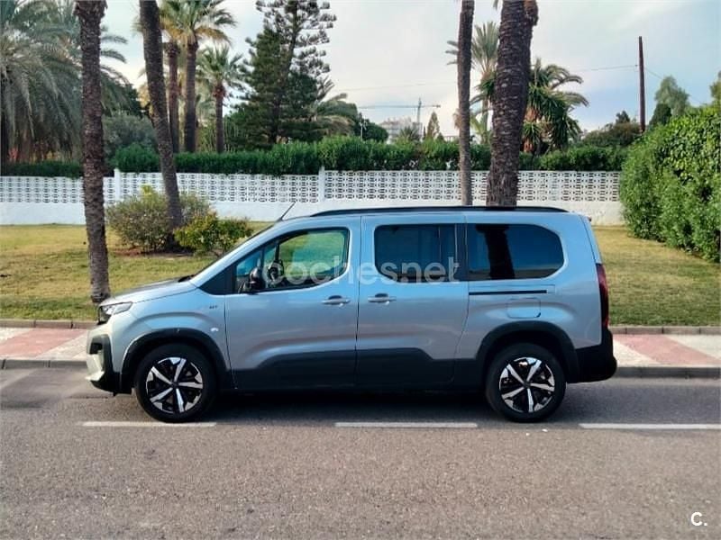 Usado Peugeot Rifter GT 130 CV (95 kW) 2024 Gris / plata Monovolumen