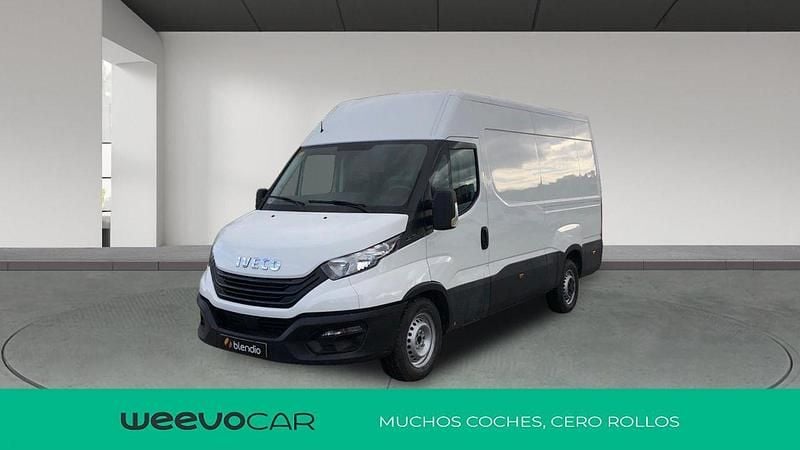 Blanco Usado 2022 Iveco Daily Berlina | 23.990 € (Buen precio) - Imagen 1/4