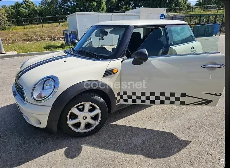 Usado Mini ONE 75 CV (55 kW) 2011 Blanco Utilitario