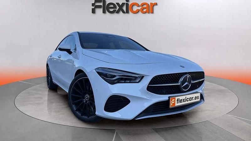 Usado Mercedes CLA180 136 CV (100 kW) 2024 Berlina