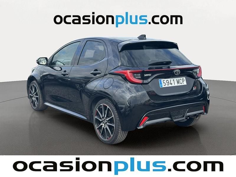 Usado Toyota Yaris Hybrid Sport 116 CV (85 kW) 2022 Negro Utilitario