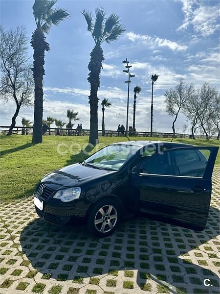 Usado VW Polo United 70 CV (51 kW) 2008 Negro Utilitario