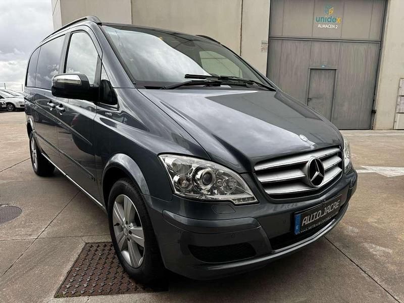 Gris Usado 2012 Mercedes Viano Avantgarde Monovolumen | 24.490 € - Imagen 1/4