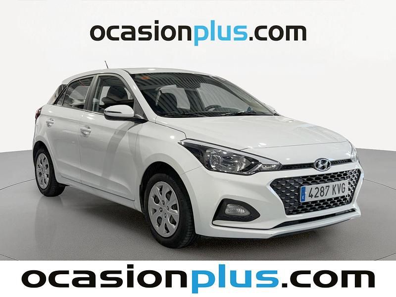 Usado Hyundai i20 75 CV (55 kW) 2019 Blanco Utilitario