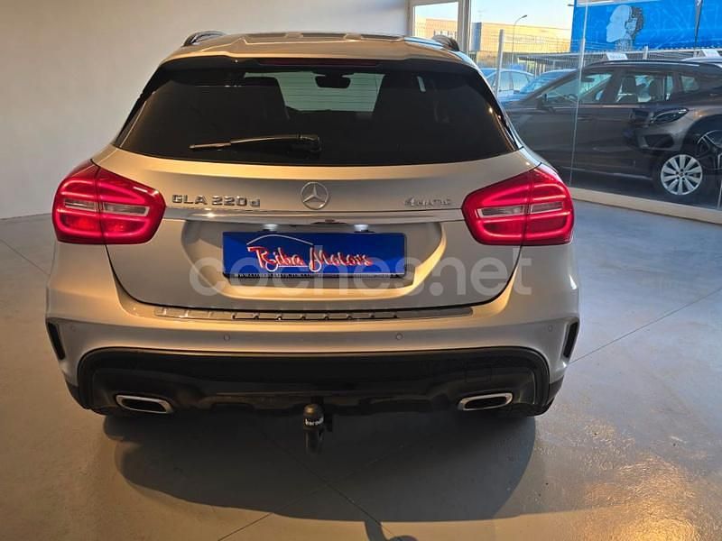 Usado Mercedes GLA220 AMG line 177 CV (130 kW) 2016 Gris / plata SUV