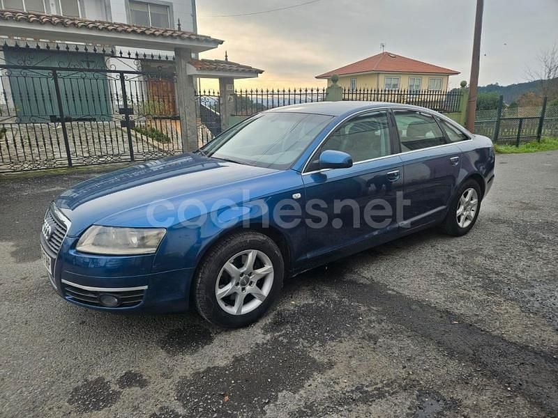 Usado Audi A6 140 CV (102 kW) 2007 Azul Familiar