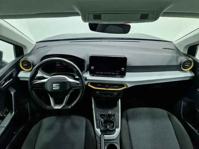 Usado Seat Arona Style 115 CV (84 kW) 2025 Gris SUV