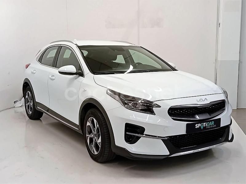 Usado Kia XCeed 120 CV (88 kW) 2023 Blanco SUV