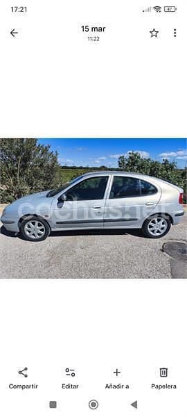 Usado Renault Mégane Expression 110 CV (80 kW) 2000 Gris / plata Berlina