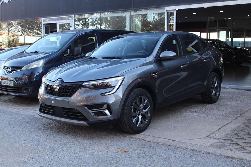 Usado Renault Arkana Evolution 141 CV (103 kW) 2024 Gris SUV