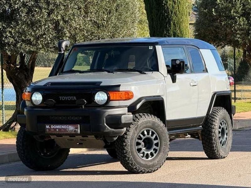 Usado Toyota FJ Cruiser 242 CV (177 kW) 2006 Gris SUV