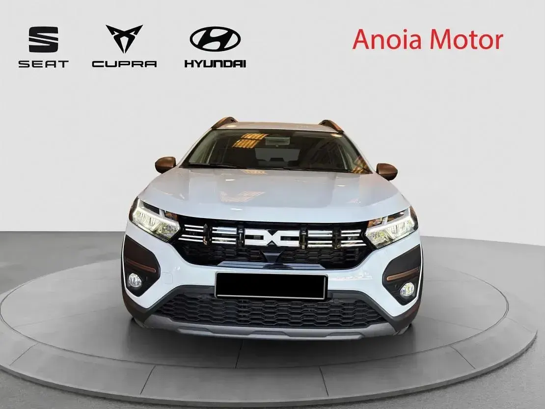 Usado Dacia Jogger Extreme 140 CV (102 kW) 2025 Blanco Monovolumen