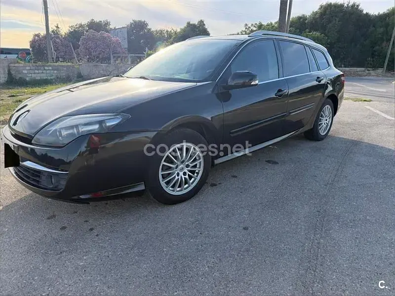 Usado Renault Laguna III Dynamique 110 CV (80 kW) 2011 Negro Familiar
