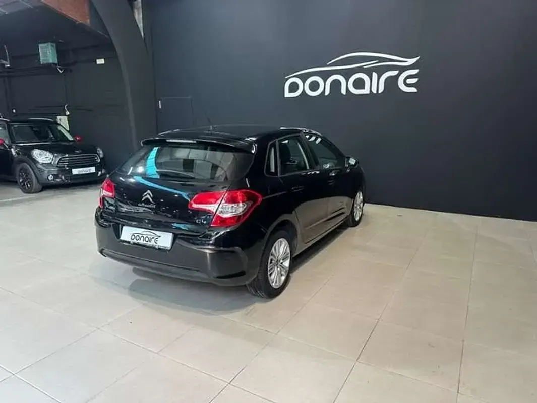 Usado Citroën C4 Attraction 95 CV (69 kW) 2014 Negro Utilitario