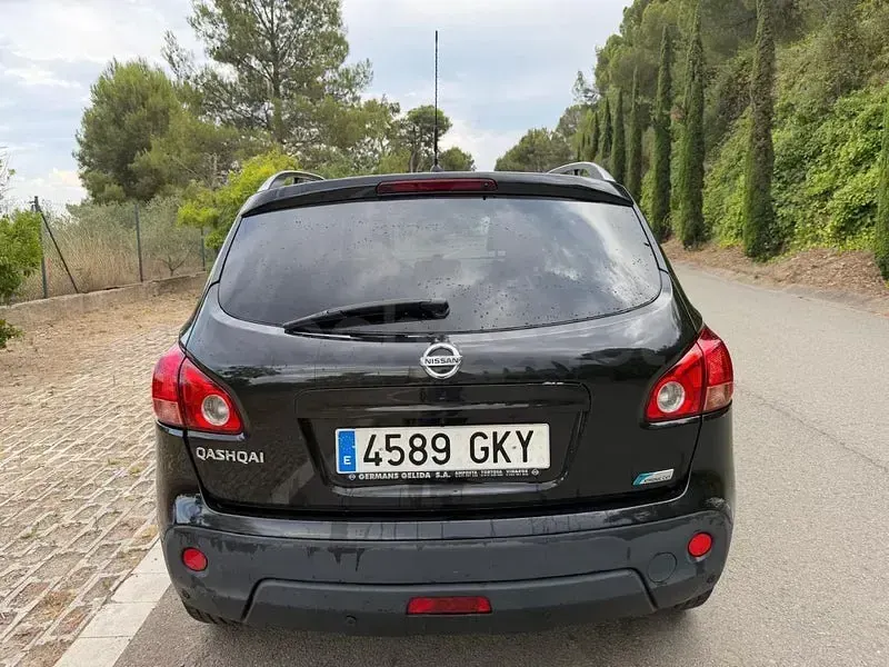 Usado Nissan Qashqai Tekna 140 CV (102 kW) 2009 Negro SUV