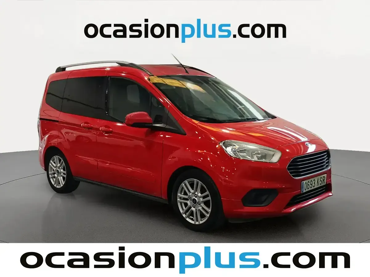 Usado Ford Tourneo Courier Titanium 100 CV (73 kW) 2018 Rojo Monovolumen