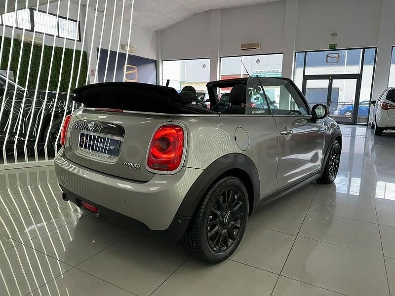 Usado Mini Cooper Cabriolet 136 CV (100 kW) 2021 Gris / plata Descapotable