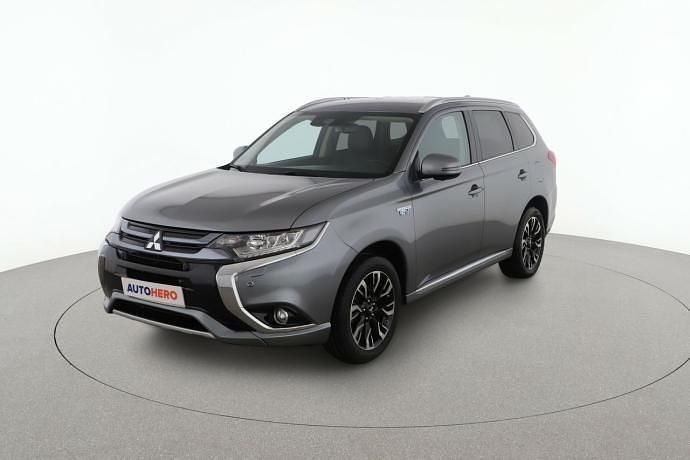 Gris Usado 2018 Mitsubishi Outlander SUV | 16.599 € (Buen precio) - Imagen 1/4