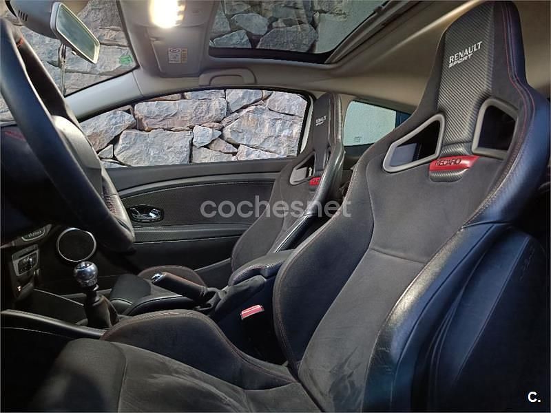 Usado Renault Mégane Trophy 275 CV (202 kW) 2014 Blanco Coupe