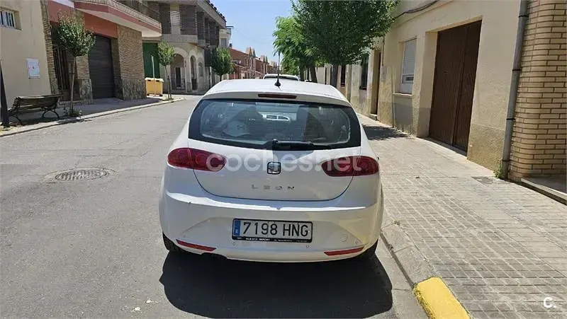 Usado Seat Leon Copa 105 CV (77 kW) 2012 Blanco Berlina