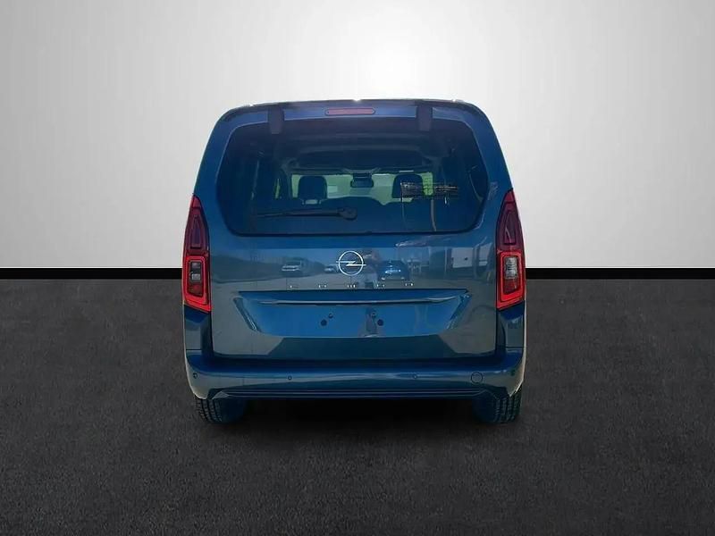 Novo Opel Combo S 101 HP (74 kW) 2025 Verde Monovolume