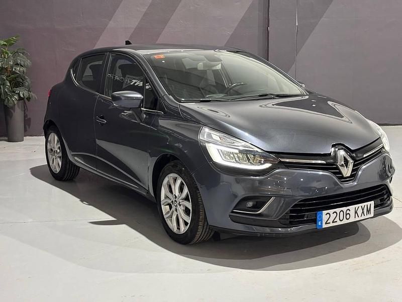 Usado Renault Clio IV LIMITED 90 CV (66 kW) 2019 Gris Berlina
