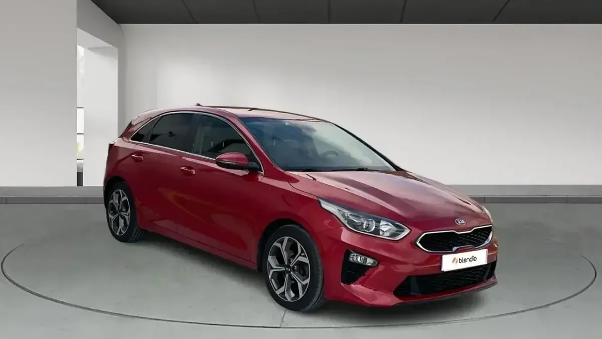 Occasion Kia Ceed 120 PK (88 kW) 2020 Rood Hatchback