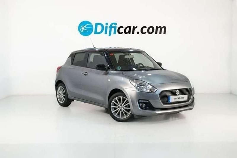 Usado Suzuki Swift 90 CV (66 kW) 2017 Gris Utilitario