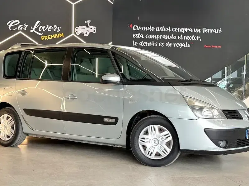 Usado Renault Espace Authentique 120 CV (88 kW) 2004 Gris / plata Monovolumen