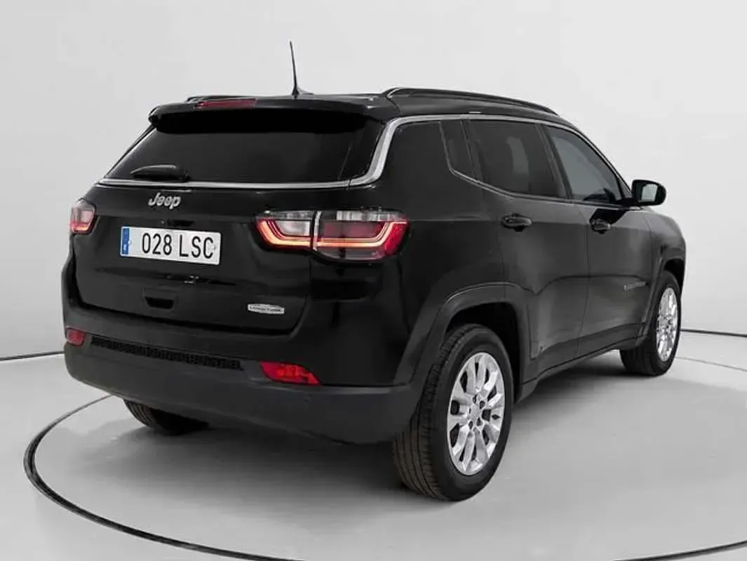 Begagnad Jeep Compass Longitude 131 HK (96 kW) 2021 Svart SUV
