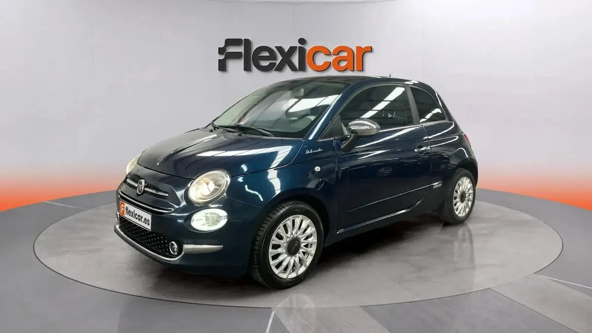 Usado Fiat 500 Dolcevita 71 CV (52 kW) 2021 Azul Berlina