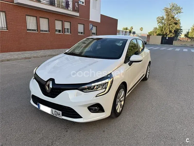 Usado Renault Clio IV Business 85 CV (62 kW) 2019 Blanco Berlina