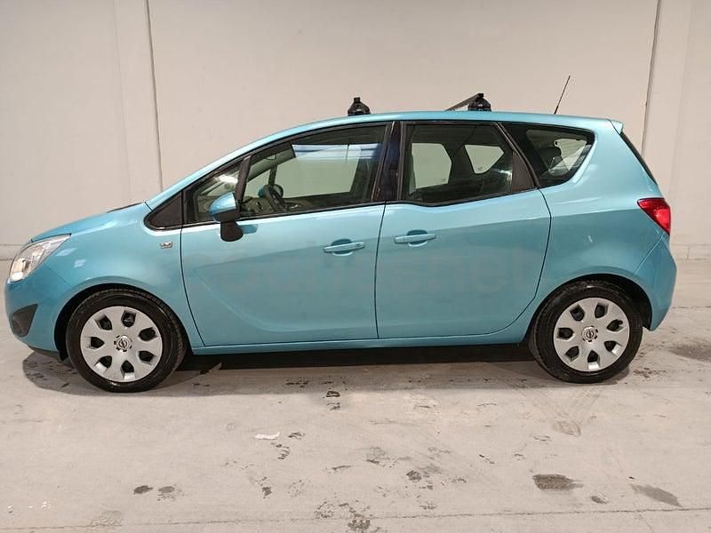 Usado Opel Meriva Enjoy 110 CV (80 kW) 2010 Verde Monovolumen