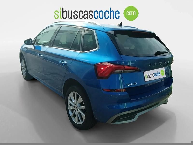 Usado Skoda Kamiq Ambition 110 CV (80 kW) 2023 Azul SUV