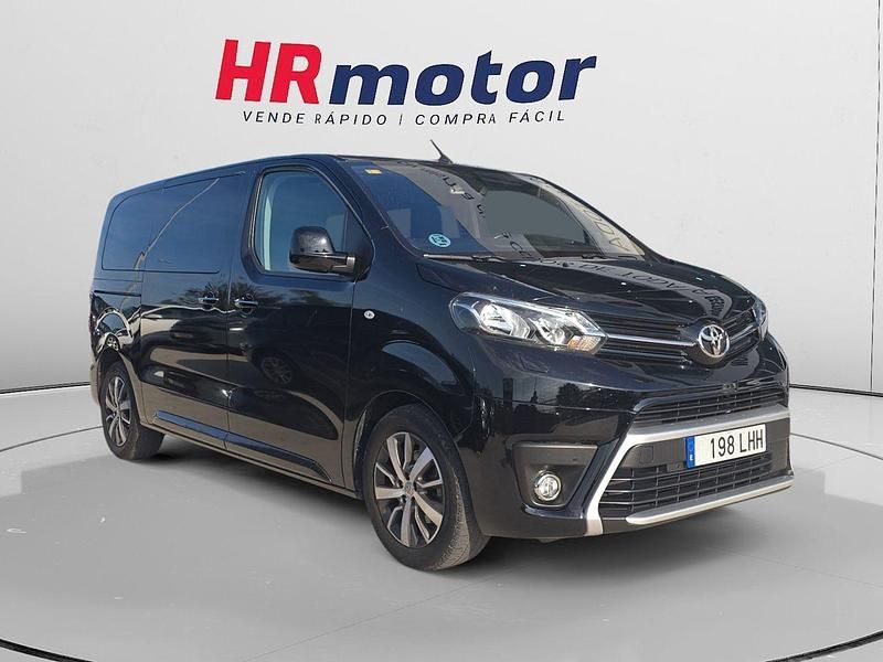 Negro Usado 2020 Toyota Proace Verso Advance Familiar | 33.990 € (Un poco caro) - Imagen 1/4