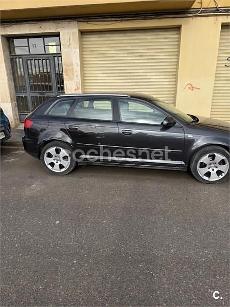 Usado Audi A3 Attraction 105 CV (77 kW) 2005 Negro Berlina